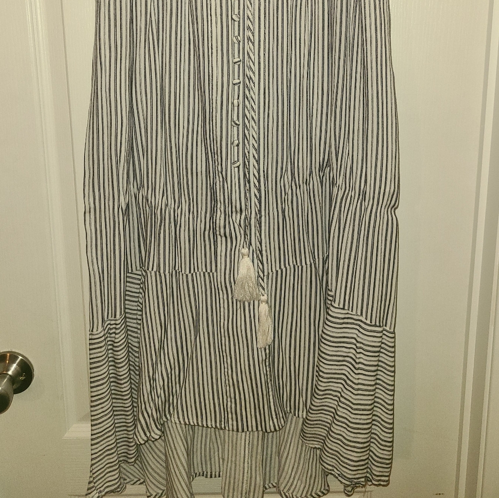 Skirt - Picture 2 of 3